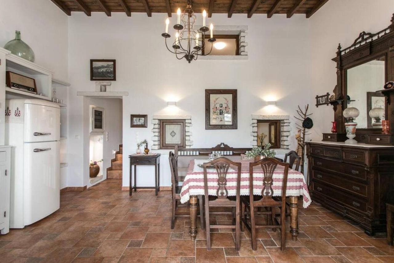 Traditional Inn Pirethron Aperathos ภายนอก รูปภาพ